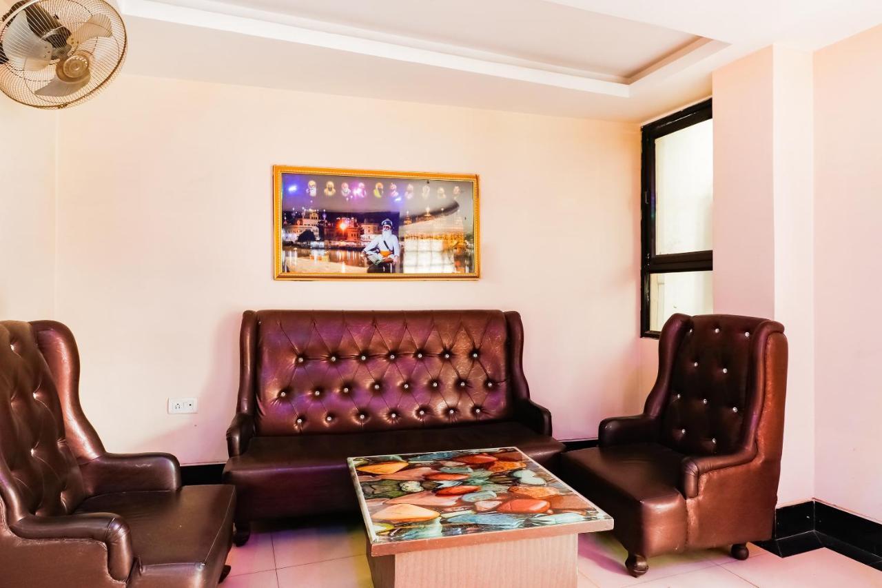 Oyo 71149 Jeet Residency Rewa Kültér fotó